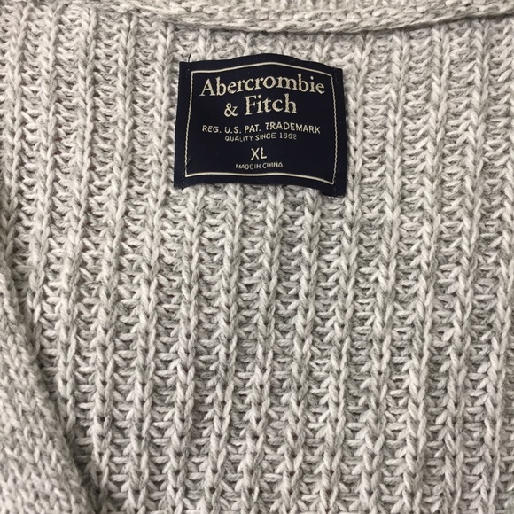 Abercrombie and Fitch: Pullover Stitched Sweater - Picture 3 of 4